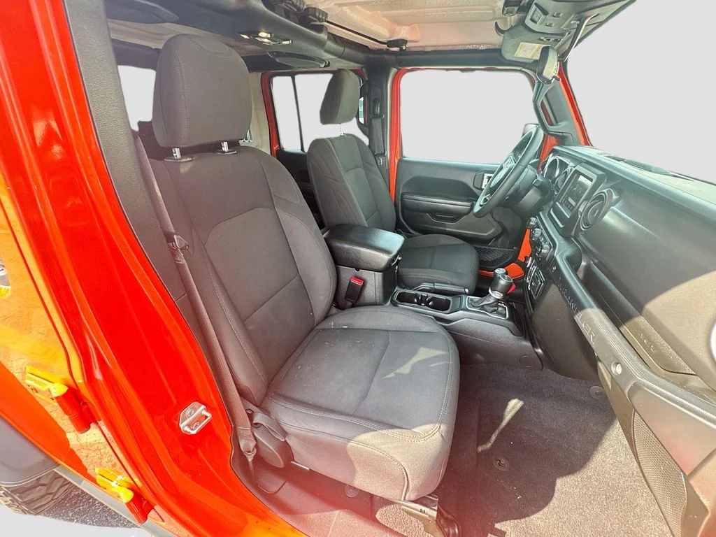 Used 2023  Jeep Willys 4xe image 31