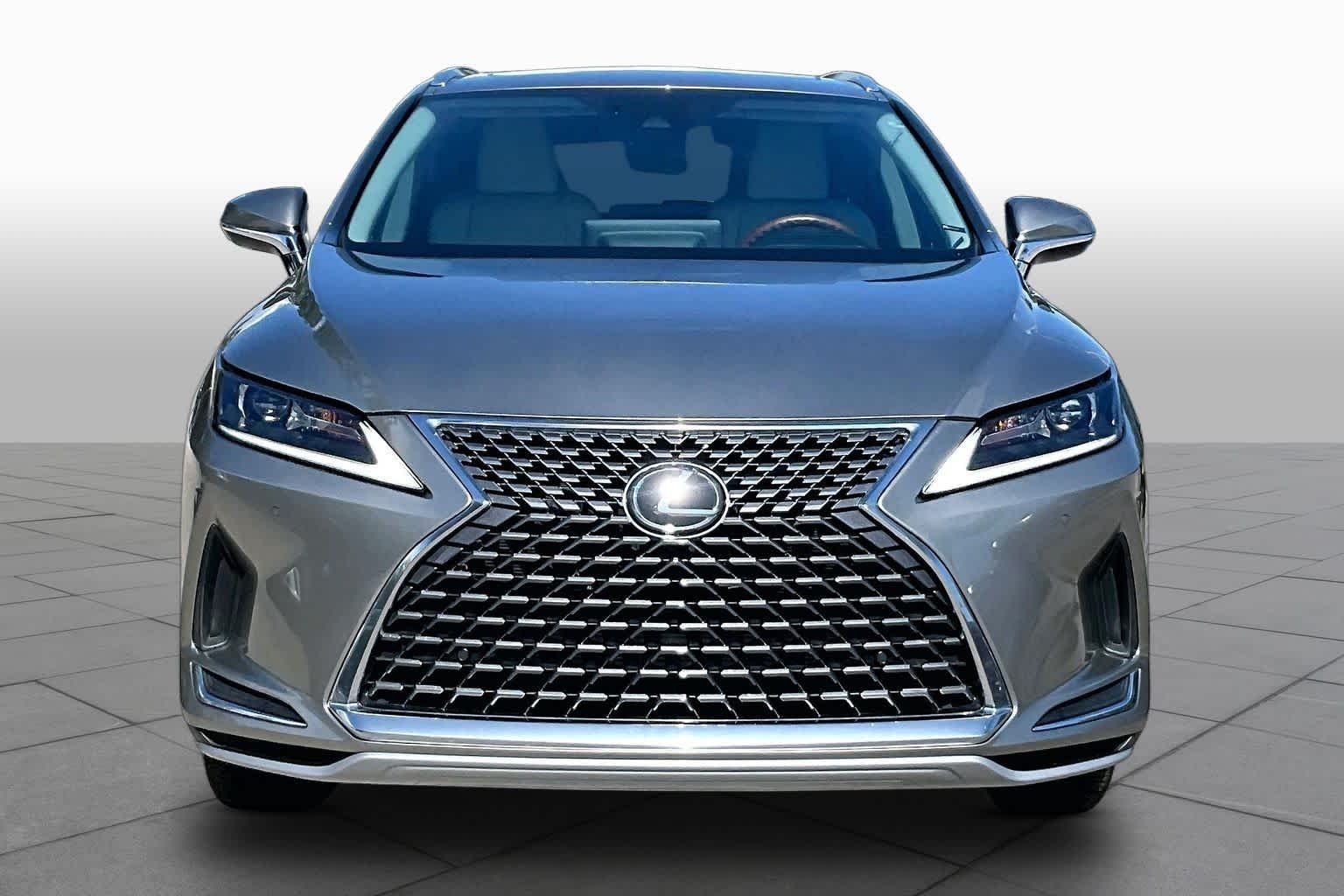 Used 2020 Atomic Silver Lexus  image 4
