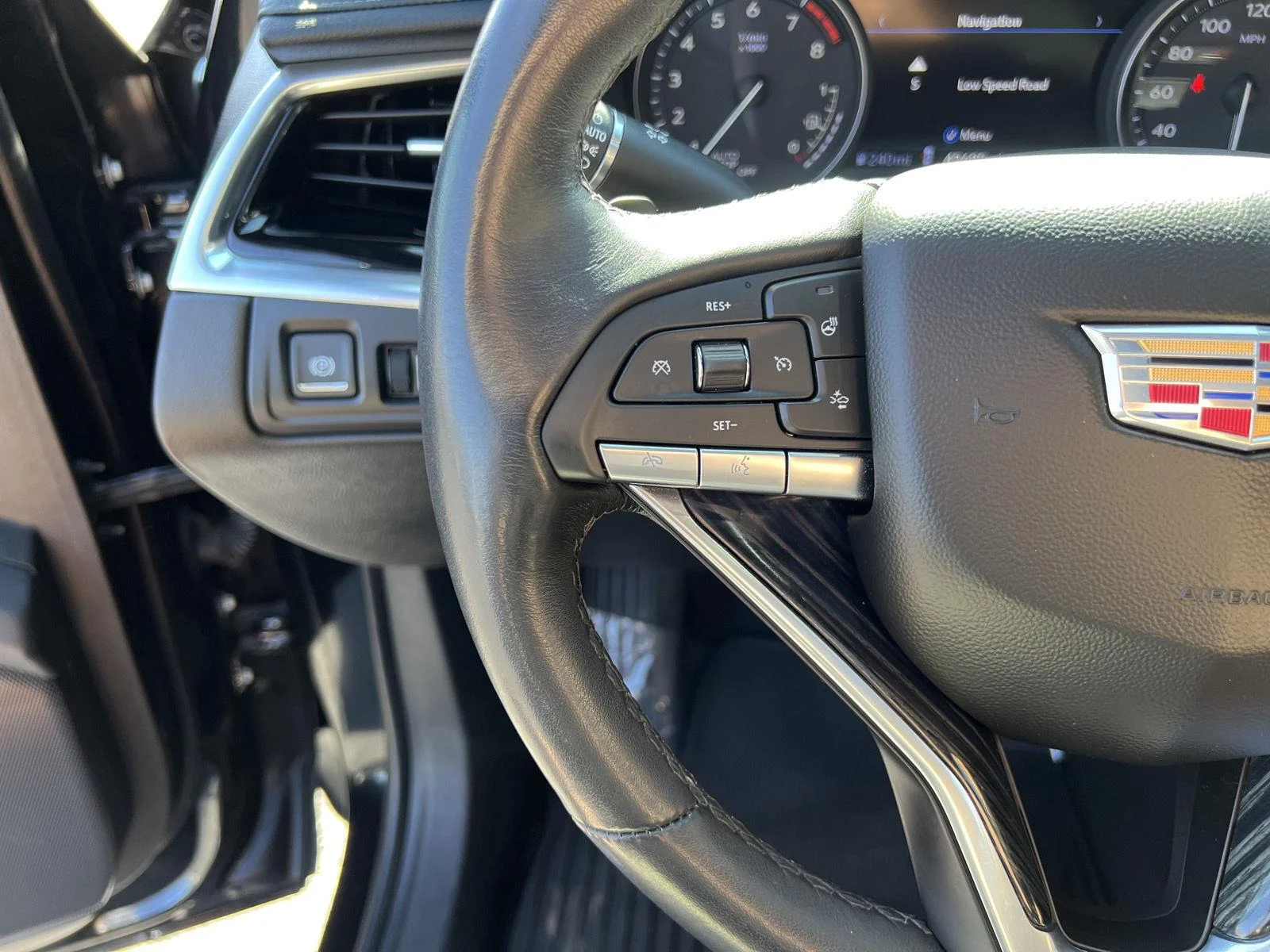 2024 Cadillac XT6 Premium Luxury - Photo 24