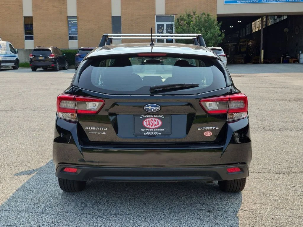 Used 2023 Black Subaru Base image 4