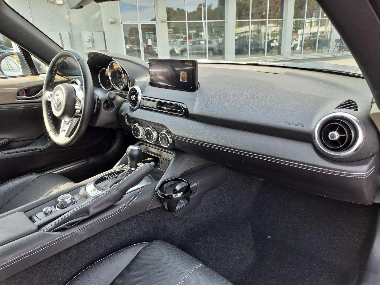Used 2024  MAZDA GRNDTR image 34