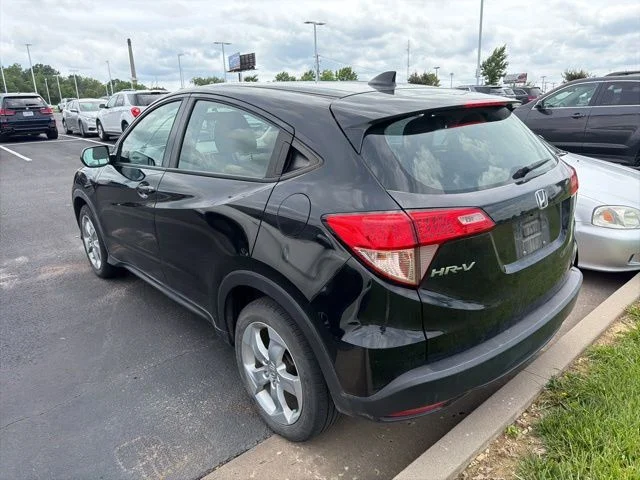Used 2016 Black Honda LX image 7