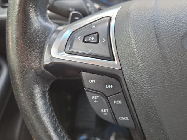 Used 2015 White Platinum Clearcoat Metallic Ford SEL image 19