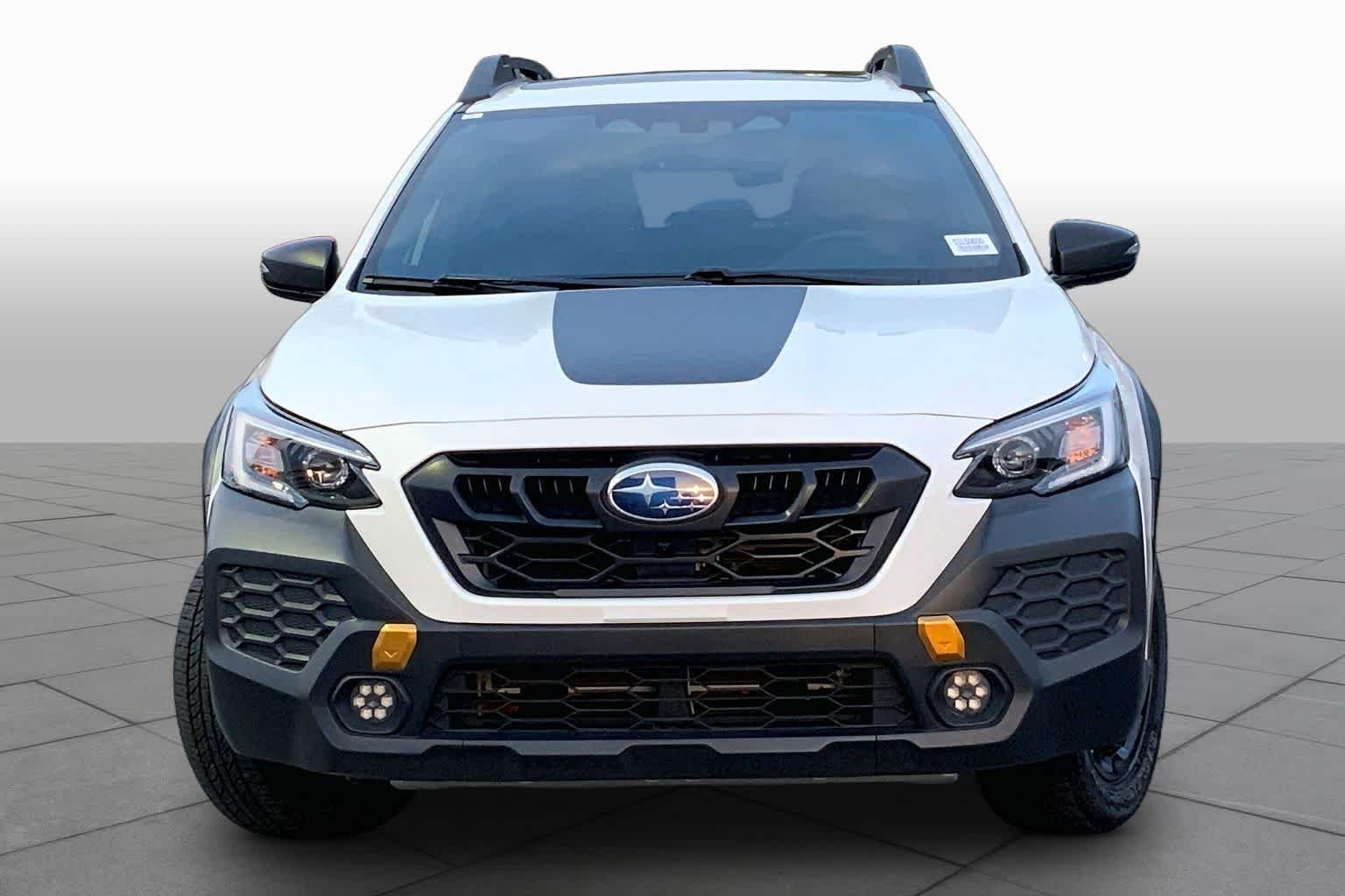 Used 2025 Crystal White Pearl Subaru Wilderness image 4
