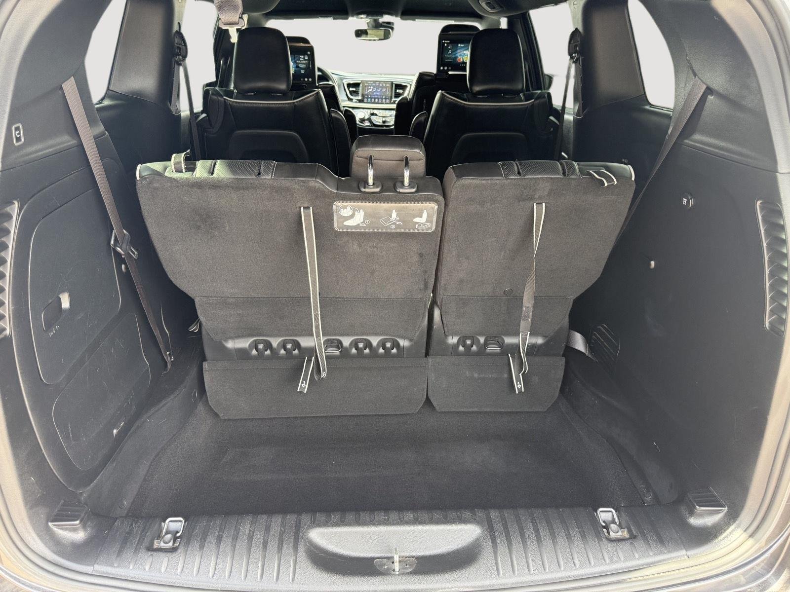 2020 Chrysler Pacifica Hybrid Limited - Photo 17