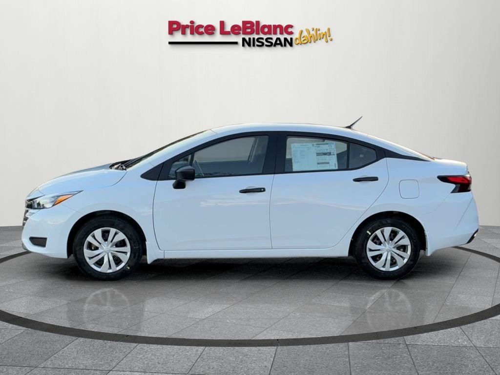 2025 Nissan Versa 1.6 S photo 4
