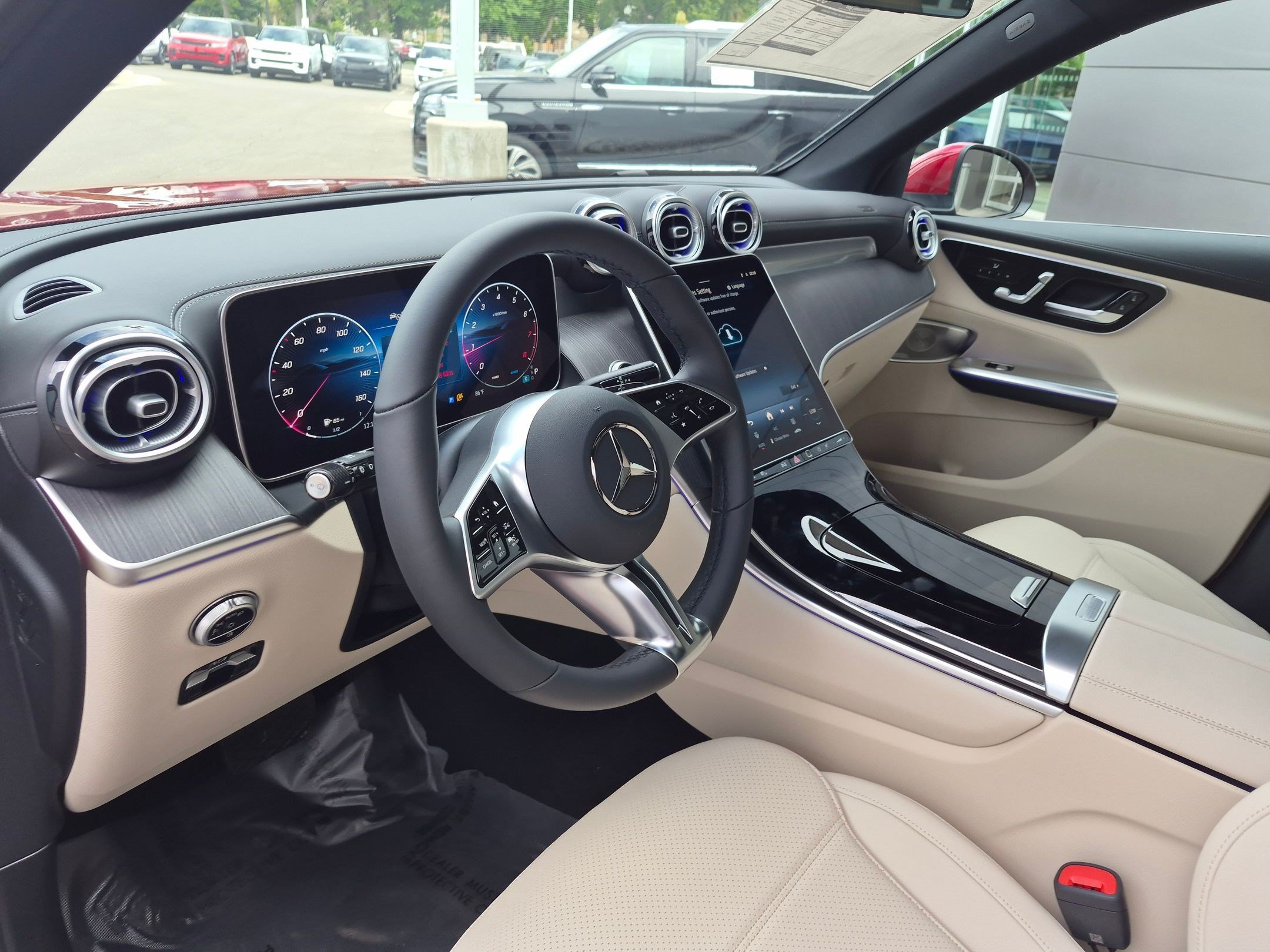 New 2027 MANUFAKTUR Patagonia Red Metallic Mercedes-Benz GLC 300 image 38