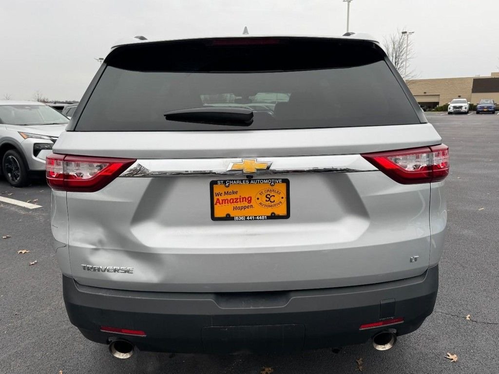 Used 2019 Silver Chevrolet LT image 4