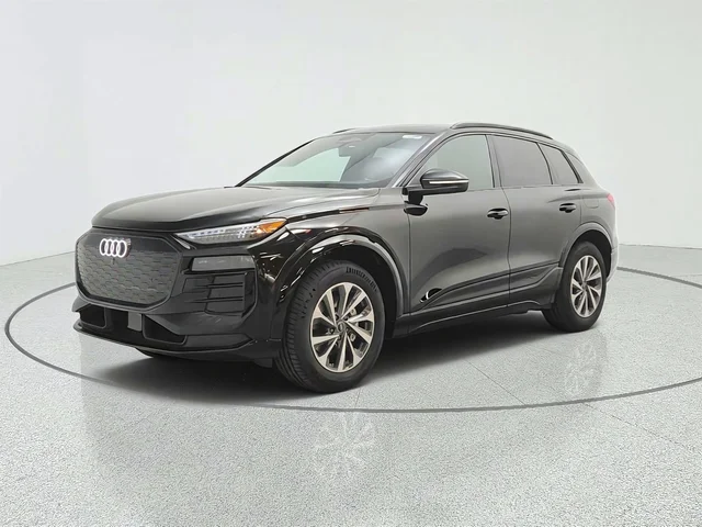 2027 Audi Q6 e-tron Premium Plus quattro