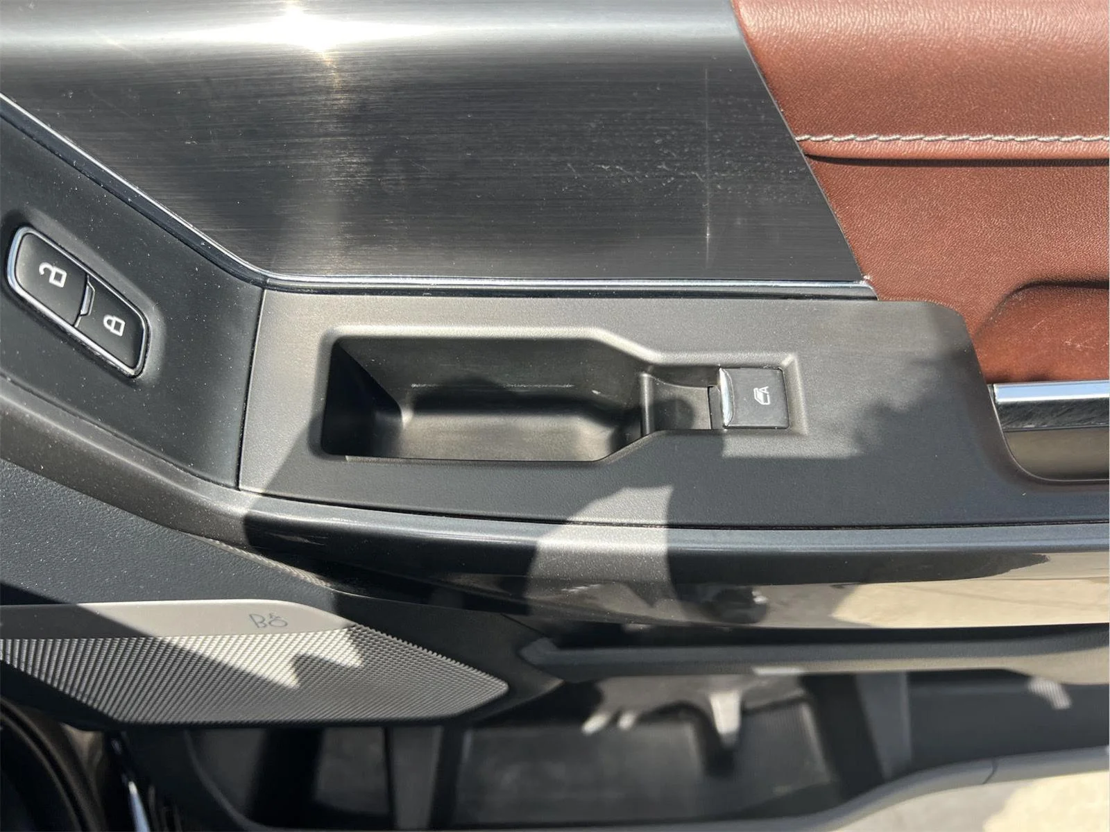 Used 2022 Agate Black Ford LARIAT image 12