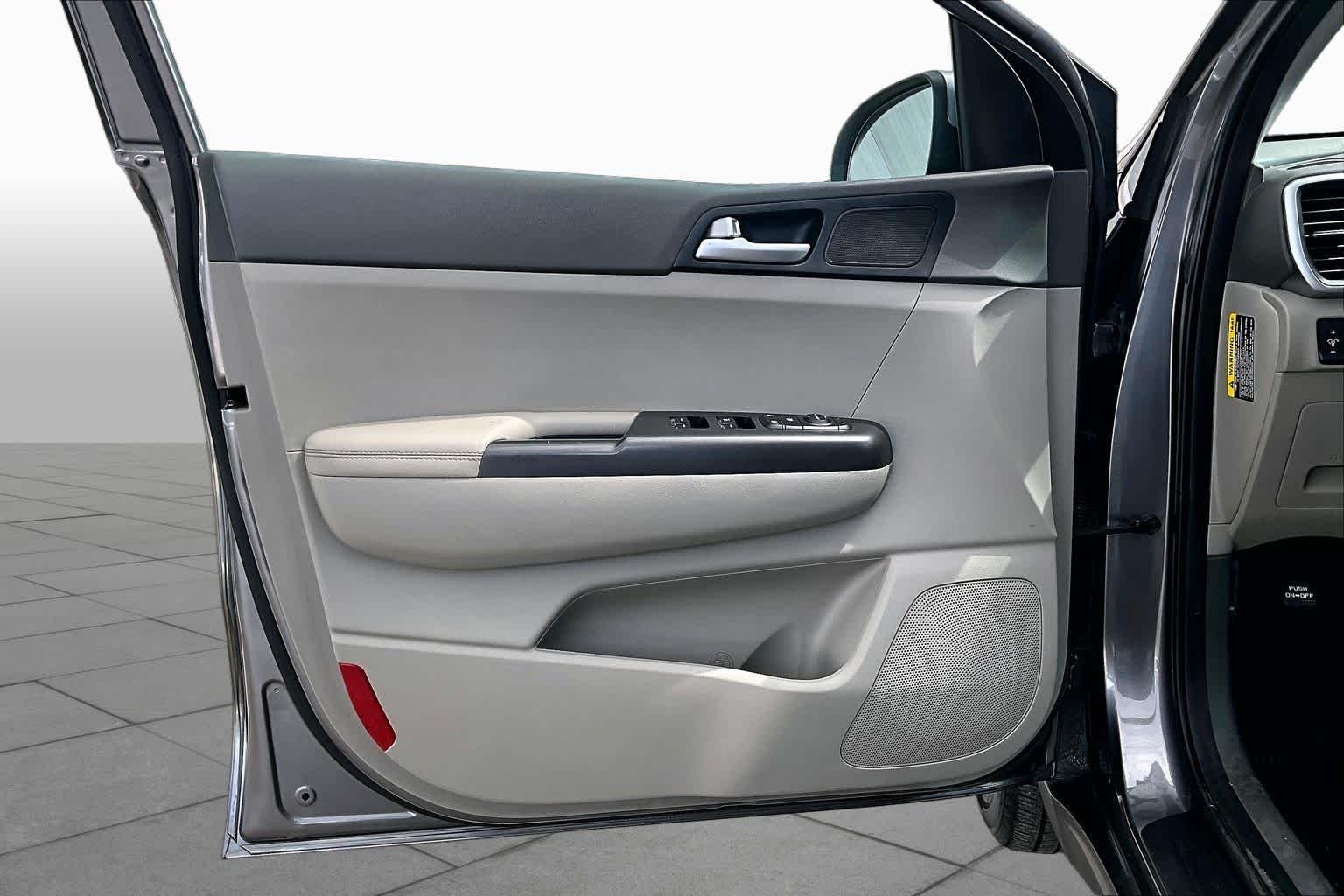 Used 2017 Mineral Silver Kia LX image 21