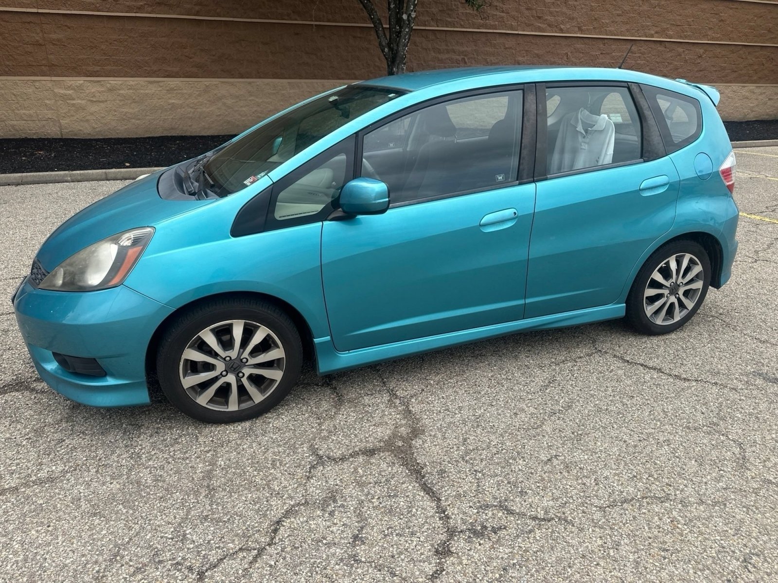 Used 2012 Honda Fit Sport with VIN JHMGE8H53CC005550 for sale in Cincinnati, OH