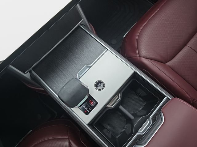 Certified Used 2024 Green Land Rover Autobiography image 28