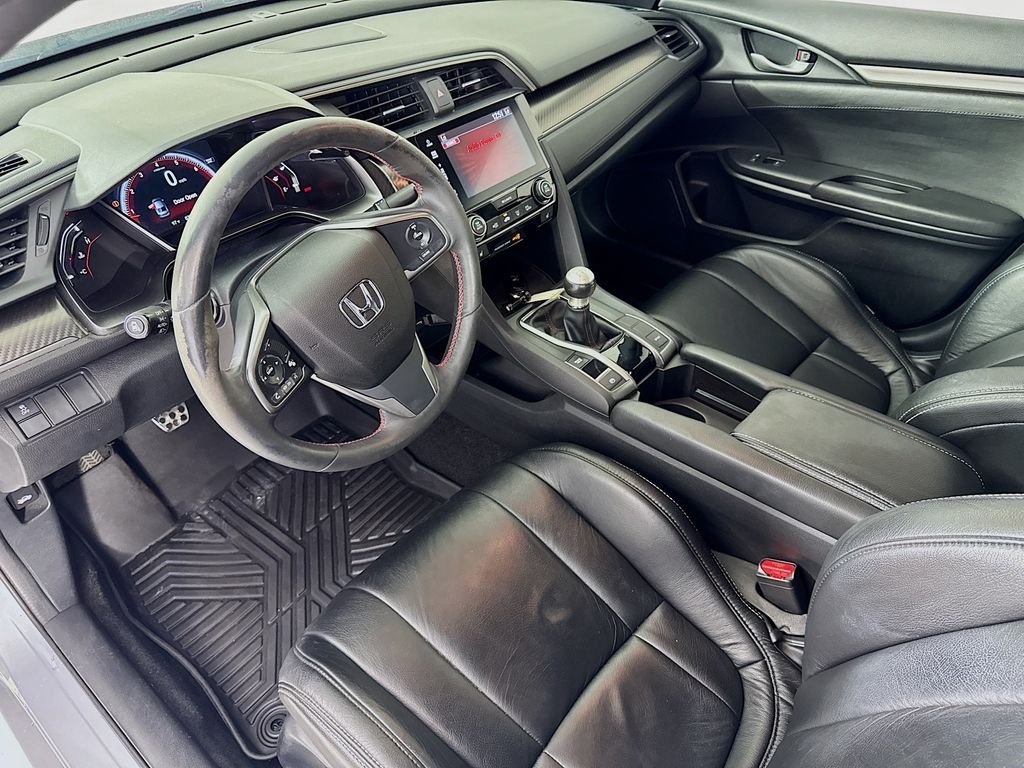 Certified Used 2017 Lunar Silver Metallic Honda Si image 9