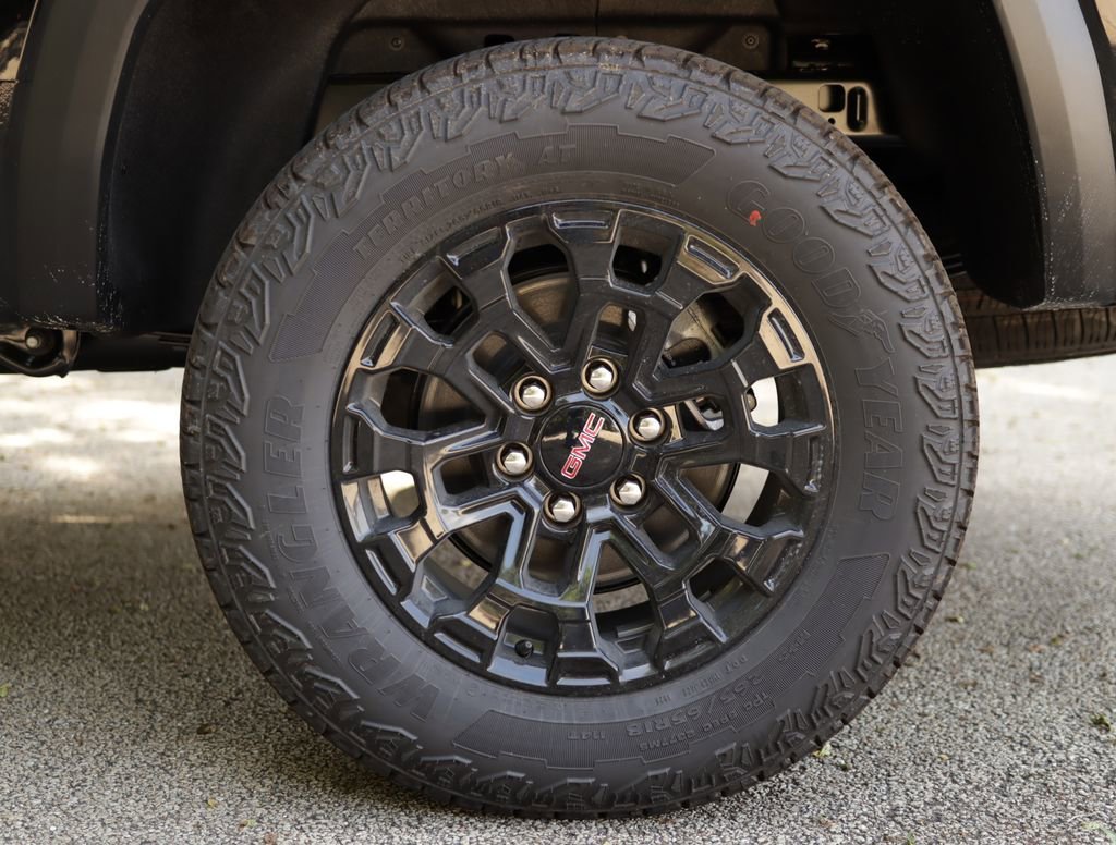 New 2026 Onyx Black GMC Elevation image 37