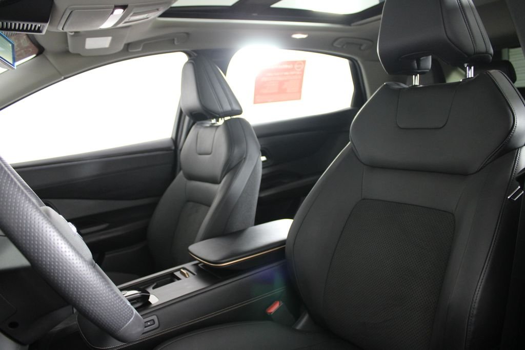 Used 2023 Green Nissan EMPOWER+ image 19