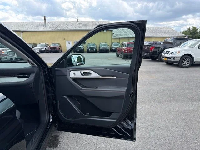 New 2026 Agate Black Metallic Ford Active image 32