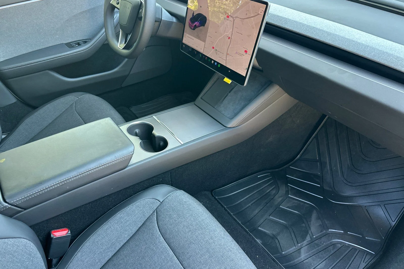 Used 2025 White Tesla Standard image 20