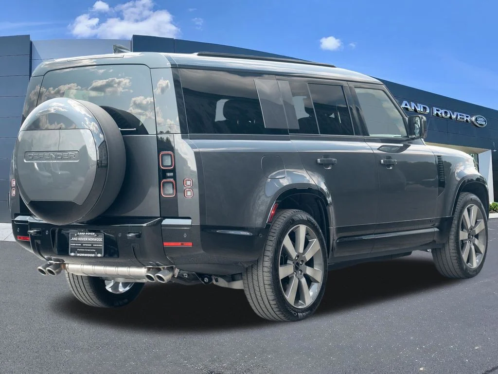 New 2026 Carpathian Grey Land Rover V8 image 4