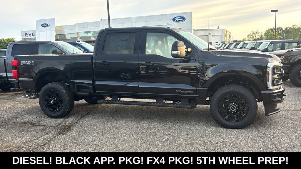 New 2026 Agate Black Metallic Ford Lariat image 29