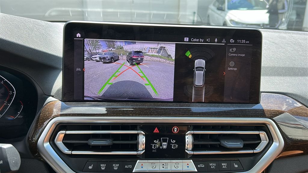 Used 2023 Gray BMW xDrive30i image 16