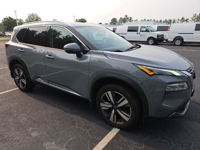 2023 Nissan Rogue SL