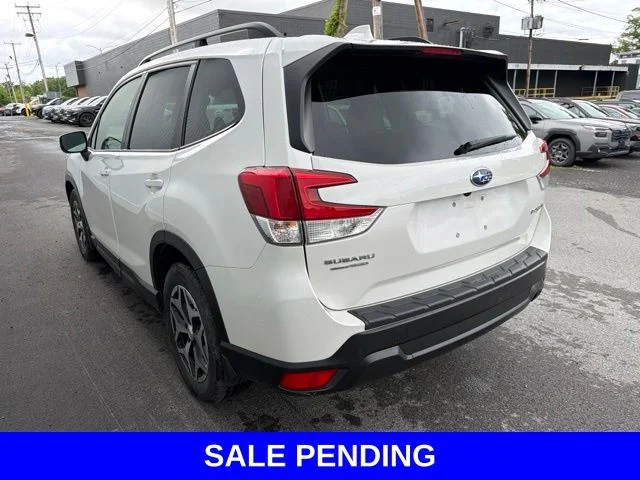 Used 2021 Crystal White Pearl Subaru Premium image 17