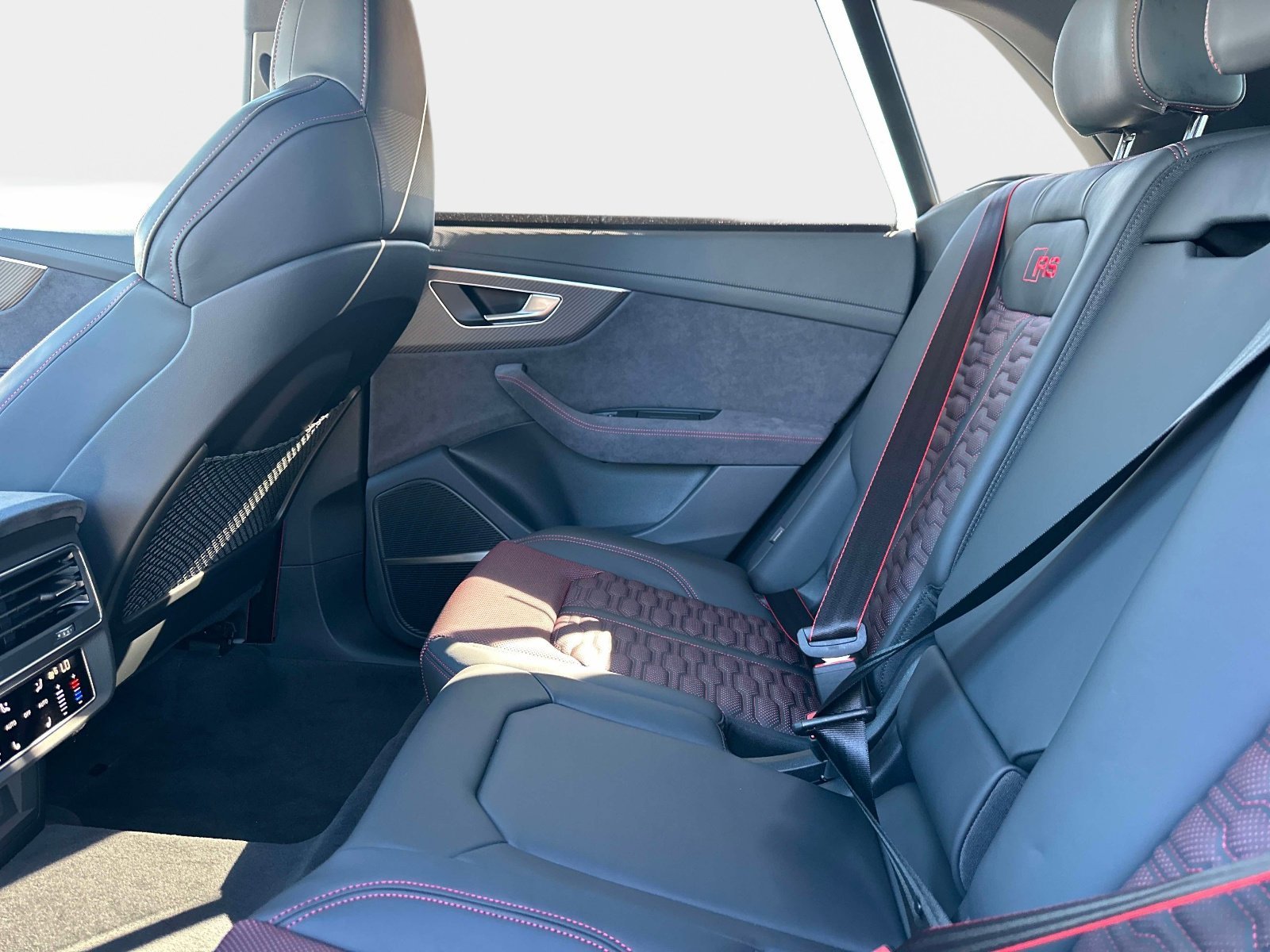 2026 Audi RS Q8 Base - Photo 14