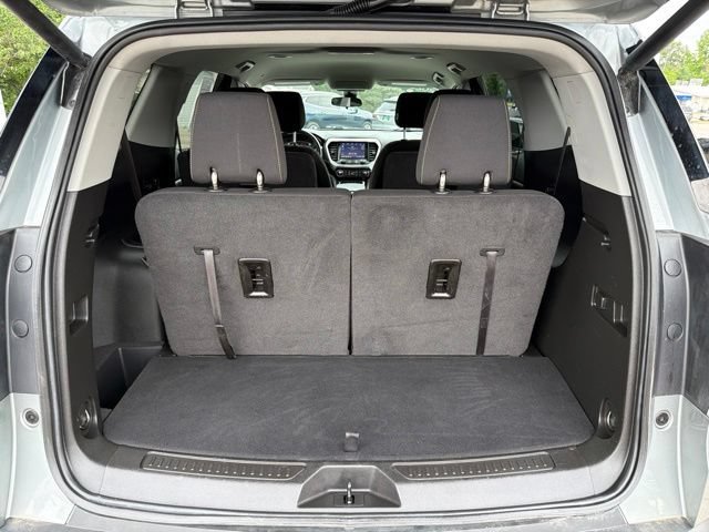 Used 2023 Sterling Metallic GMC SLE image 15