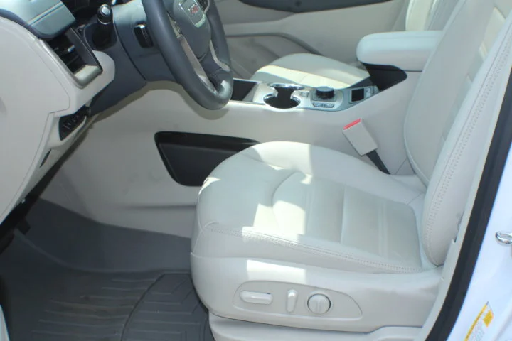 Certified Used 2024 White Frost Tricoat GMC Denali image 14
