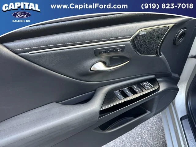 Used 2022 Beige Lexus 350 Ultra Luxury image 19