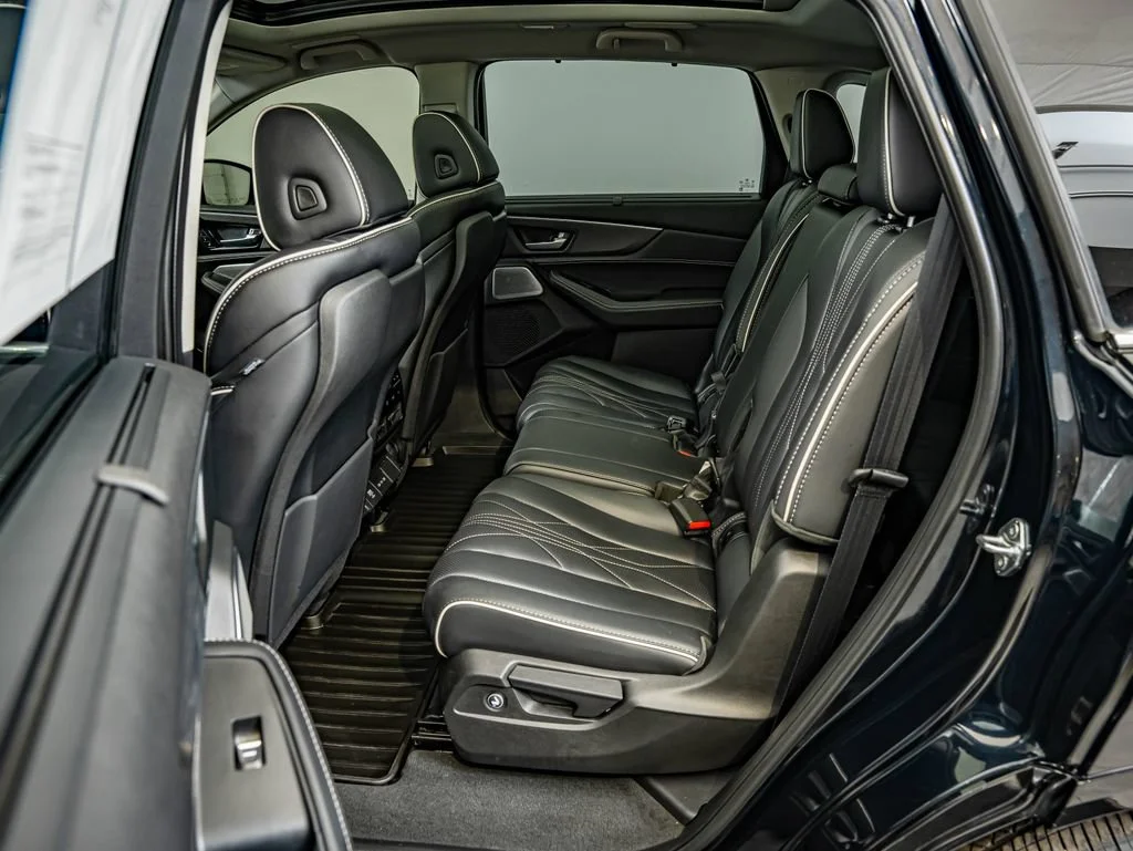 Certified Used 2025 Majestic Black Pearl Acura Advance Package image 35