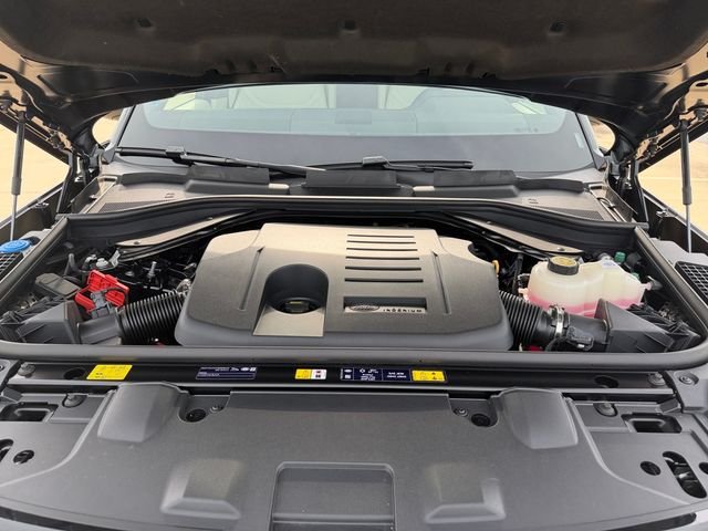 New 2026 Santorini Black Land Rover SE image 19