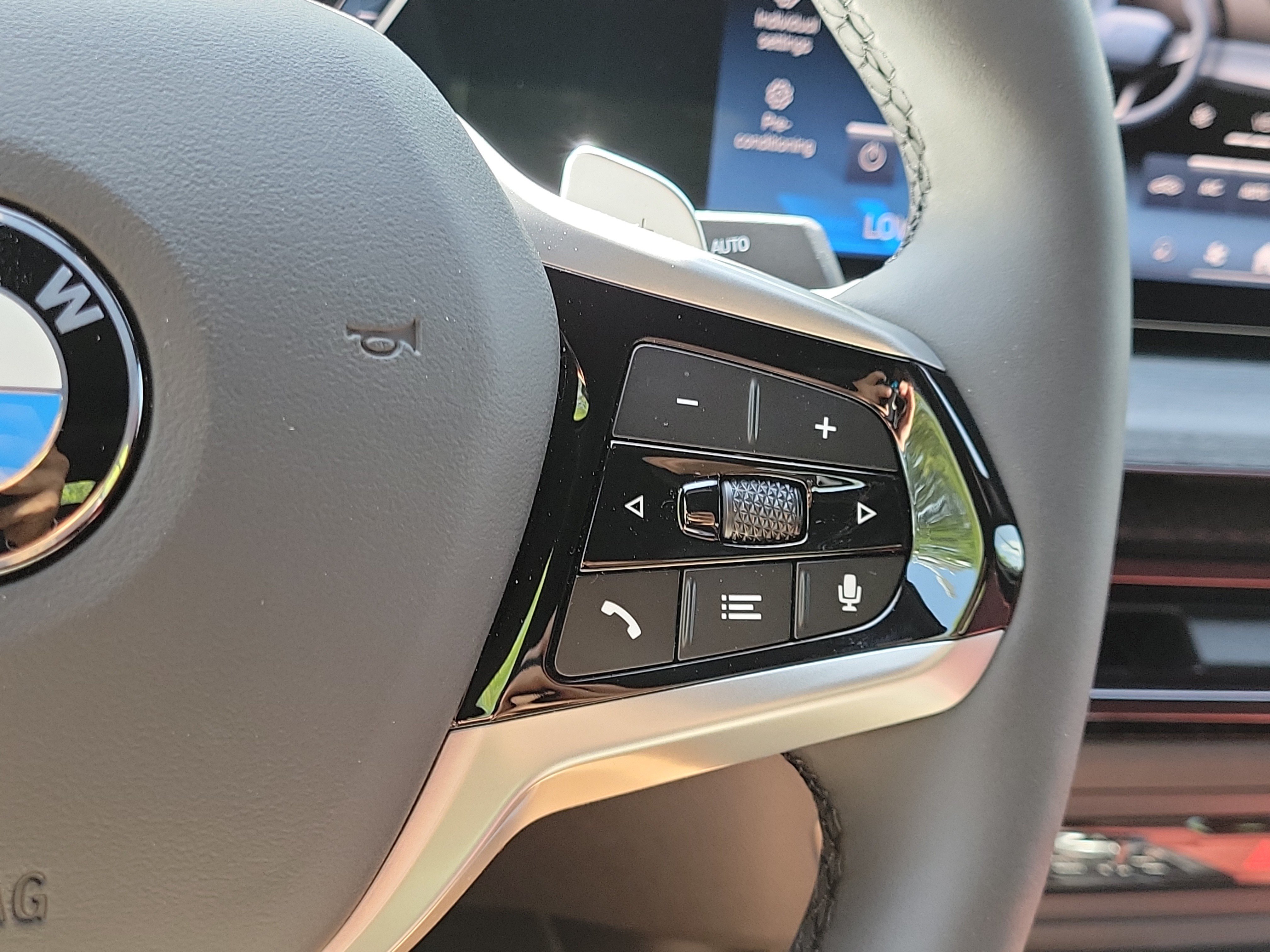 New 2026 Tanzanite Blue II Metallic BMW 330i NA image 20