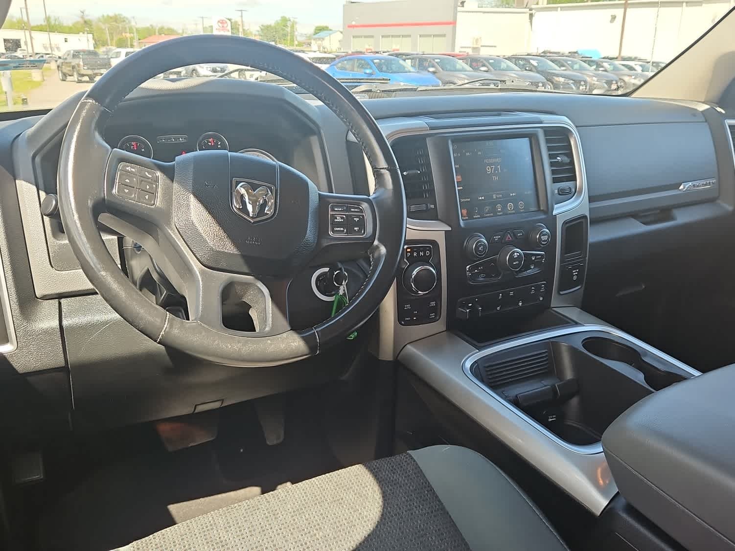 Used 2016 True Blue Pearlcoat Ram Big Horn image 14