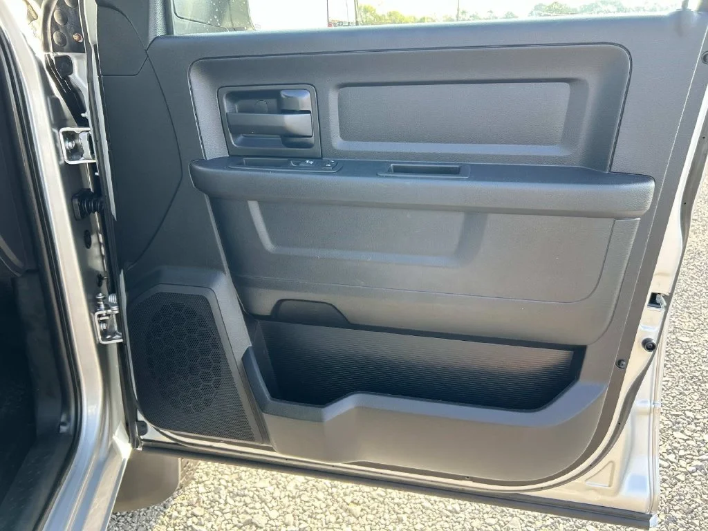 Used 2018 Silver Ram Tradesman image 29
