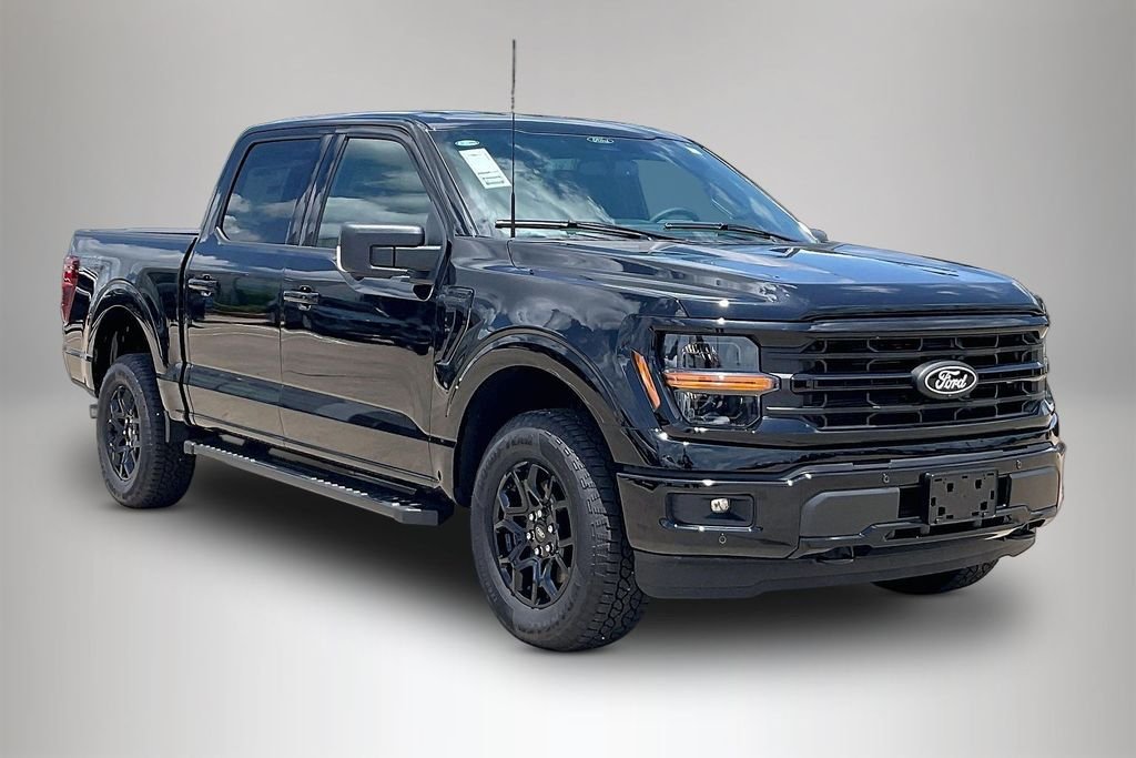 New 2026 Agate Black Metallic Ford XLT image 1
