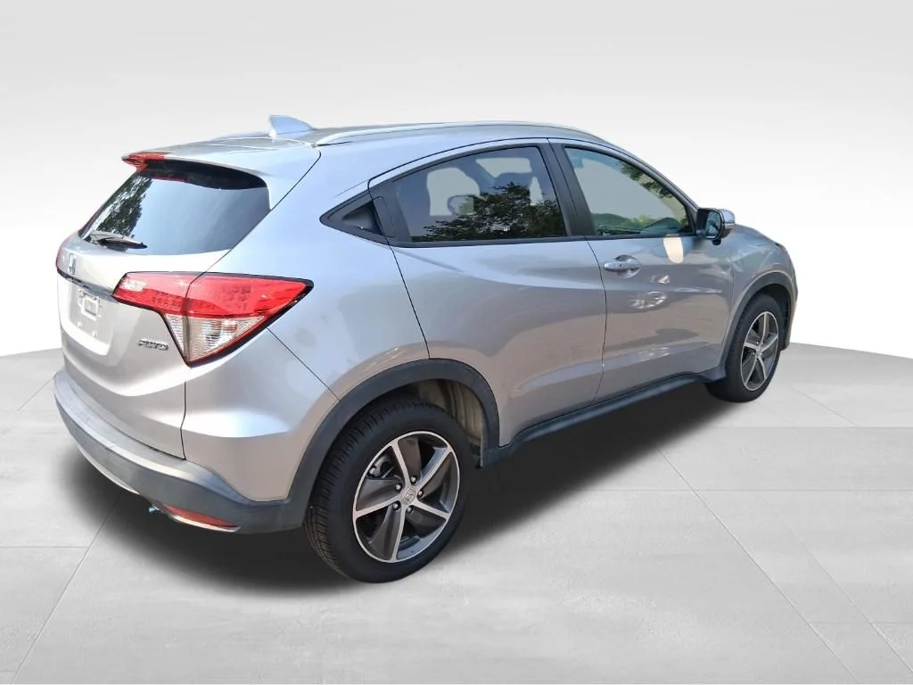 Used 2022  Honda EX image 4