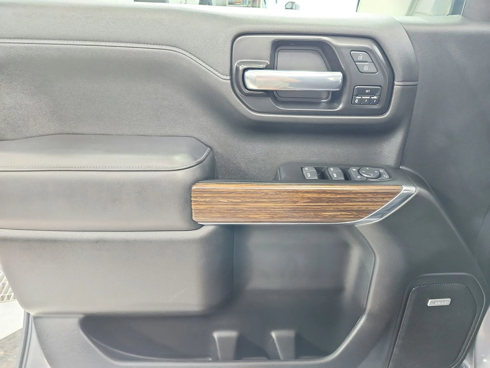 Used 2022 Gray Chevrolet High Country image 36