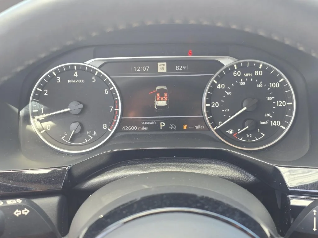Used 2023 Black Nissan SL image 25