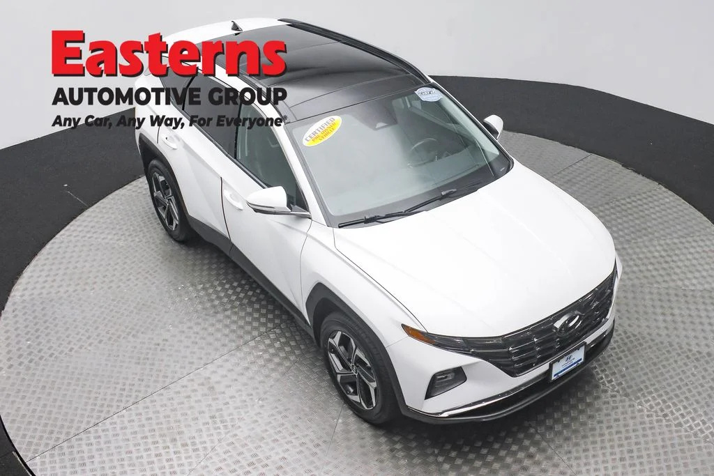 Used 2023 White Hyundai Limited image 3