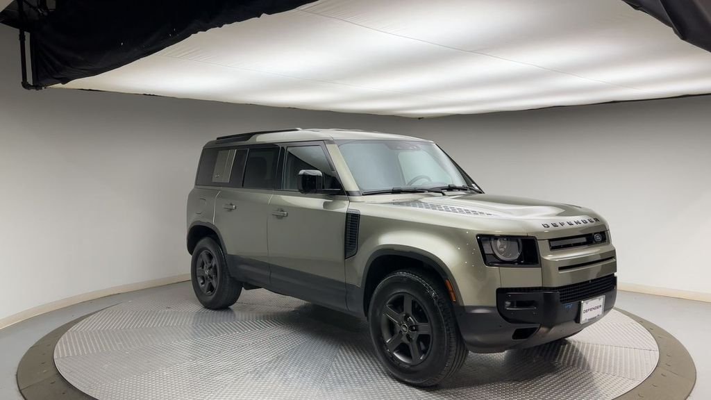 Certified Used 2023 Pangea Green Metallic Land Rover S image 8