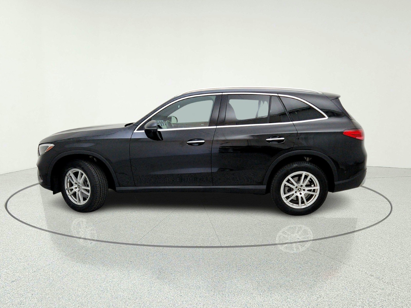 Certified Used 2023 Black Mercedes-Benz GLC 300 image 14