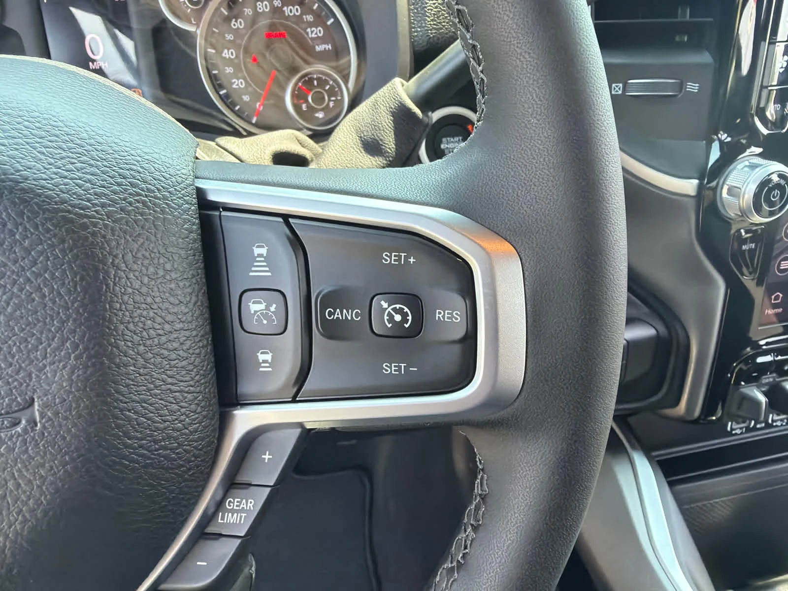 2026 RAM 2500 Big Horn - Photo 25