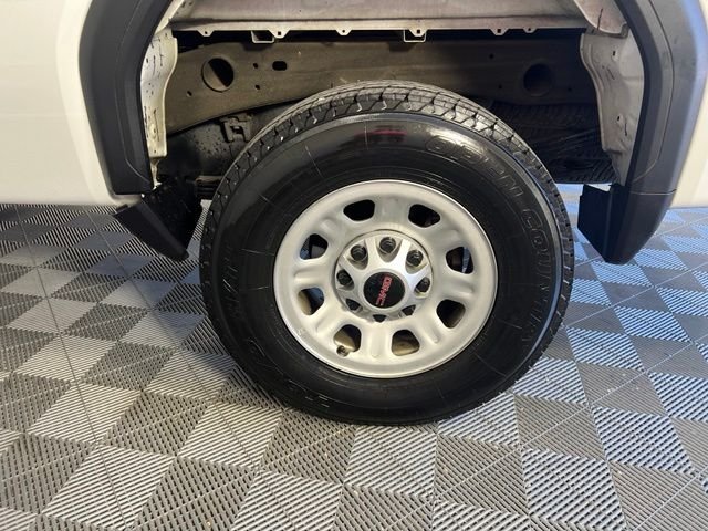 Used 2024 White GMC Pro image 40