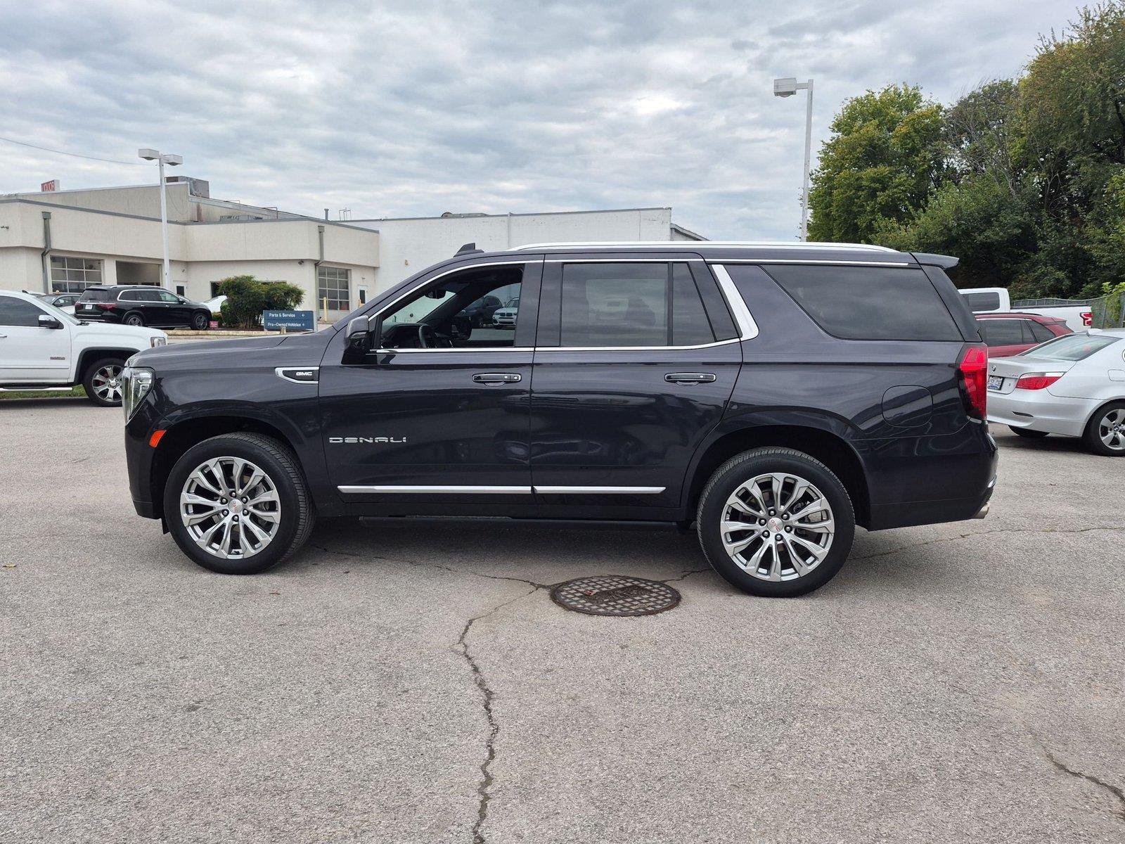 Used 2024 Onyx Black GMC Denali image 2