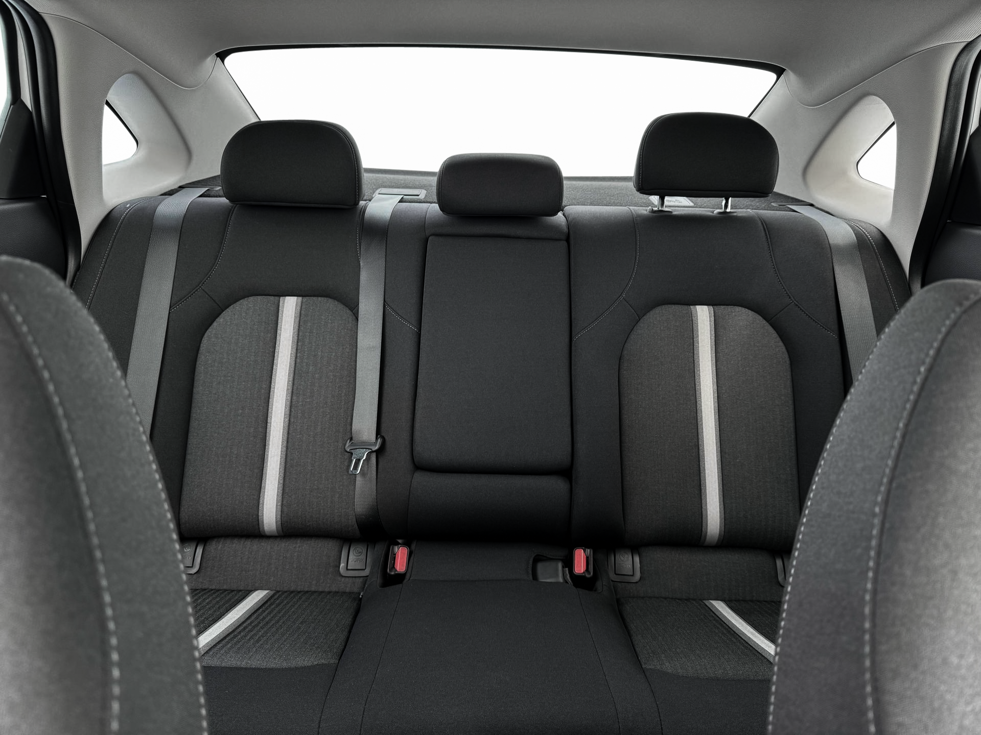 New 2025 Silver Hyundai SEL image 16
