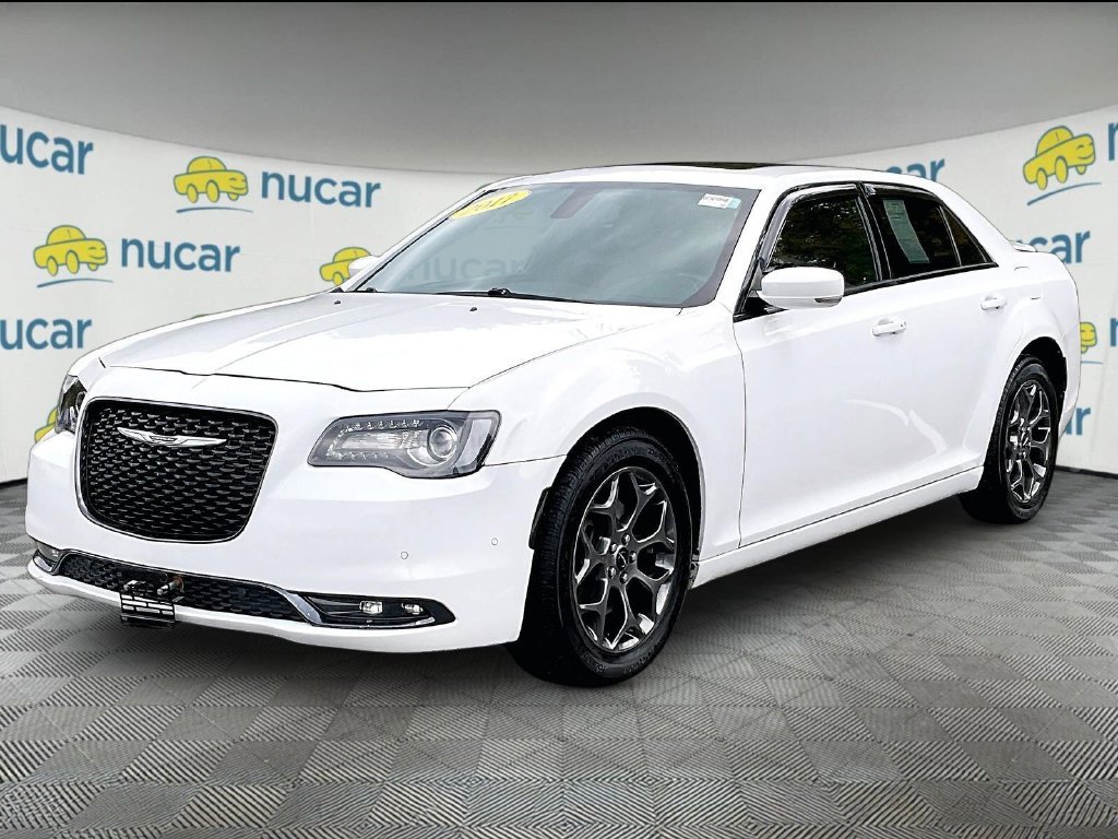 Used 2017 White Chrysler S image 3