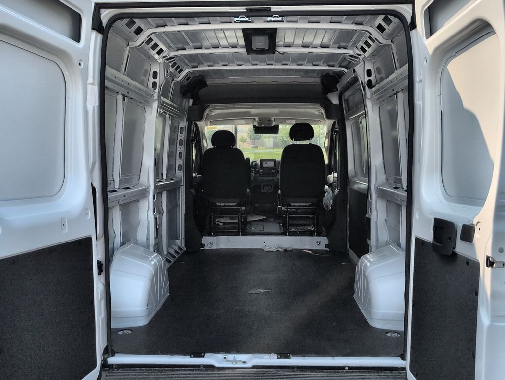 New 2025 Bright White Clearcoat RAM  image 22