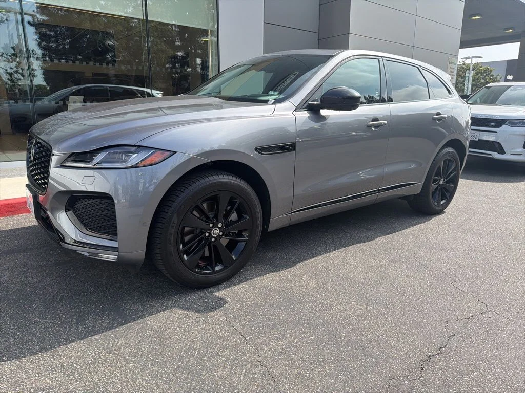 2026 Jaguar F-PACE P250 R-Dynamic S's photo